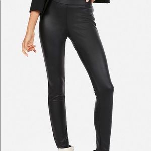 Faux leather leggings - Medium